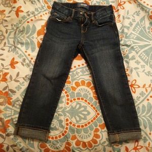 Old navy dark wash denim capri pants.